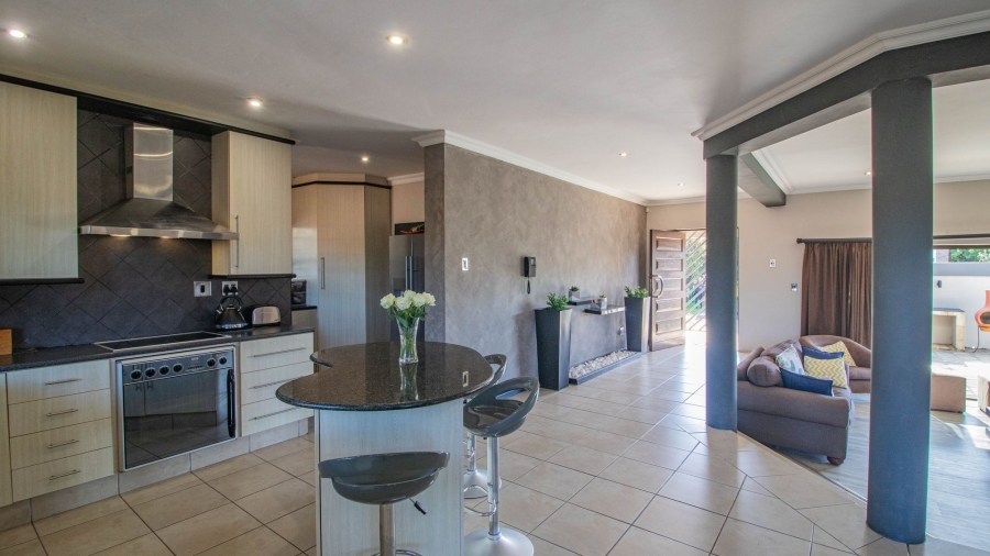 4 Bedroom Property for Sale in Blue Bend Eastern Cape